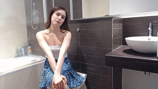 Lola Rae in Video - Uk Loser Toilet Slave 2023 [Degustation Pissing, Extreme Pee | HD] (Mp4/1000 MB)