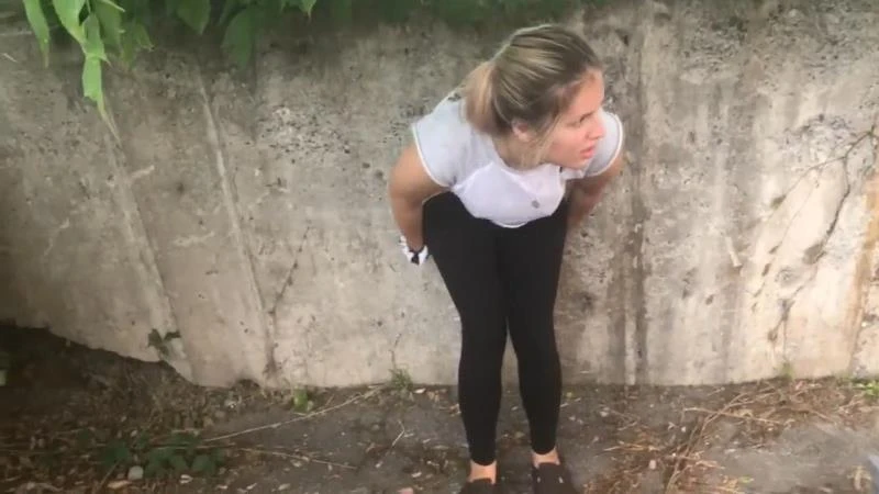 Teen Pees All Over Wall Outside In Tight Black Leggings 2023 [Peeing Voyeur Girls Only, Threesome | HD] (Mp4/1000 MB)