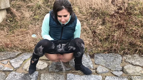 Lara Fox in Video - Larafox36 2023 [Toy, Clothing Mopping | HD] (Mp4/1000 MB)