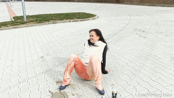 Peach Pants in Video - Ally Stylee 2023 [Pussy Eating, Lesbian | HD] (Mp4/1000 MB)