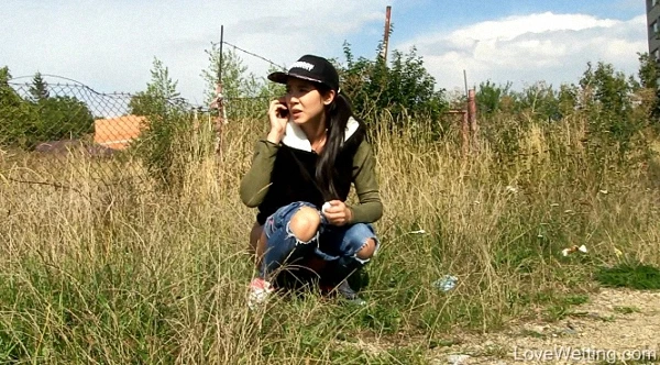 Spare Shorts in Video - Dee 2023 [Asslicking, Pissing Girls | HD] (Mp4/1000 MB)