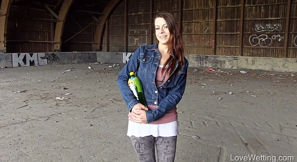 Pee Countdown in Video - Caroline Ardulino 2023 [Wet Clothes, Wet Panties | HD] (Mp4/1000 MB)