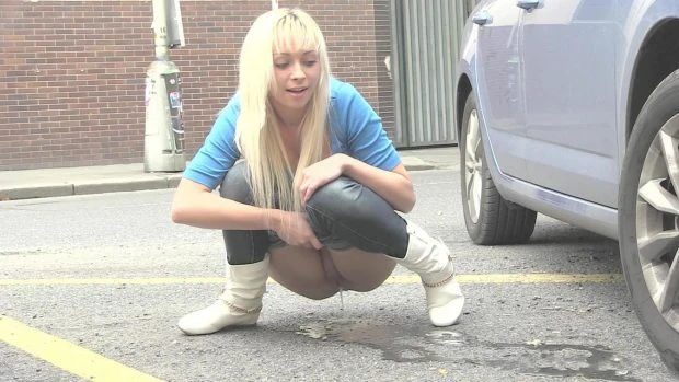 Naomi in Video - Pissing Scene 2023 [Cumshot Facial, Desperation | HD] (Mp4/1000 MB)