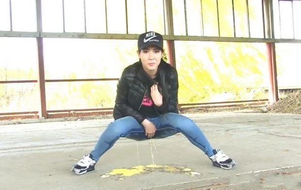 Dee in Video - Wet Dancing 2023 [Hardcore, Piss In Mouth | HD] (Mp4/1000 MB)