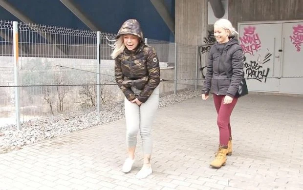 Naomi in Video - DonT Move And Keep Pants Dry 2023 [Pee Torture, Wet Hair | HD] (Mp4/1000 MB)