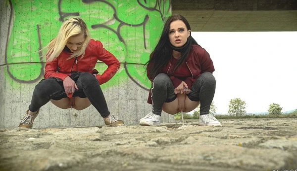 Tiny in Video - Elizabeth 2023 [Cumshot Facial, Desperation | HD] (Mp4/1000 MB)