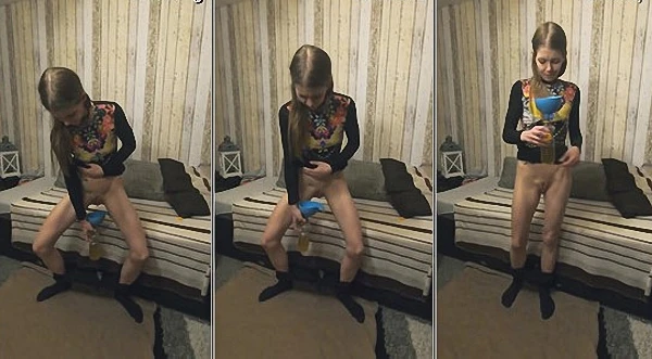 Meow And Hope in Video - A Bottle Of Pee For You From Teen 2023 [Fuck Piss, Piss Gangbang | HD] (Mp4/1000 MB)