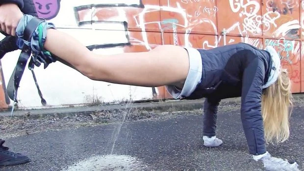 Licky Lex, Violeta in Video - Pissing Scene 2 2023 [Incest, Lesbian Porn | HD] (Mp4/1000 MB)