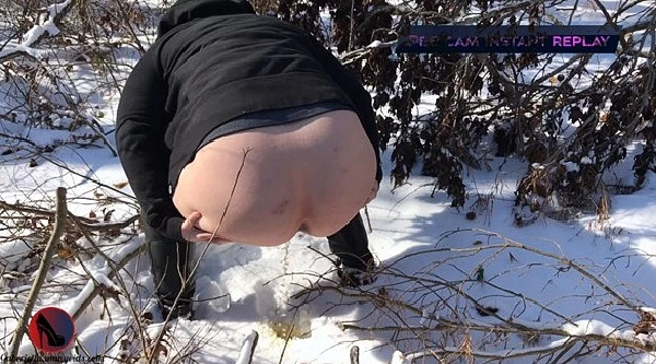 Gaberiella in Video - Pee Fetish Making Yellow Snow 2023 [Pissing In Glass, Pissing | HD] (Mp4/1000 MB)