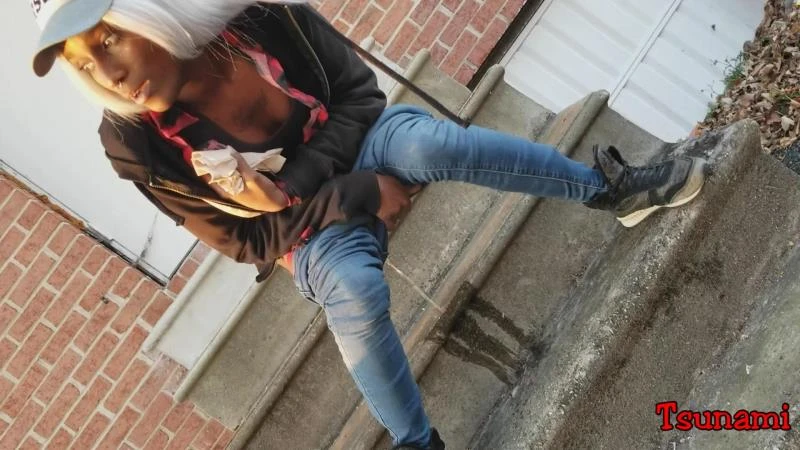 Tsunami Rain in Video - Peeing At The Adult Store 2023 [Comshot, Dirty Urine | HD] (Mp4/1000 MB)