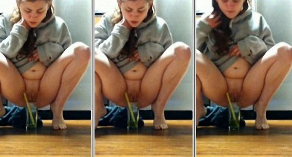 Emberlayne in Video - Squirt Desperation In The Kitchen 2023 [Hairy Pussy, Cum Cleaning | HD] (Mp4/1000 MB)