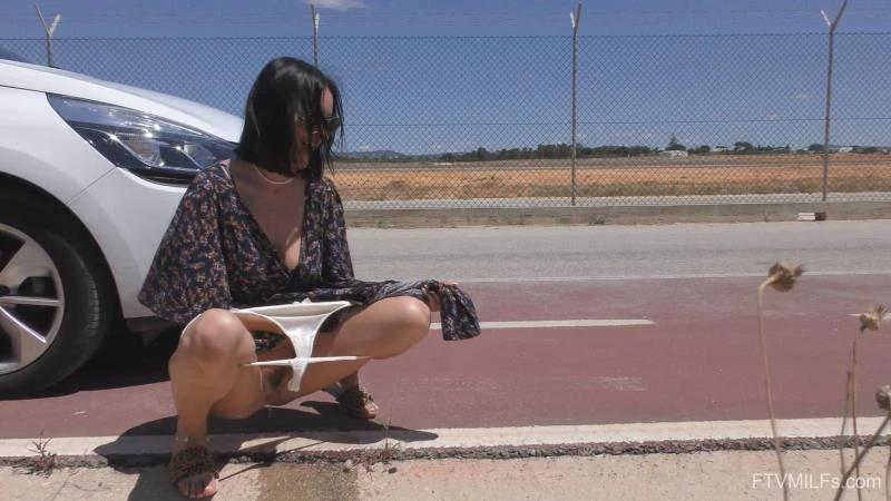 Cassie Classy Kitty 2023 [Drink Urine, Fuck Machine | HD] (Mp4/1000 MB)