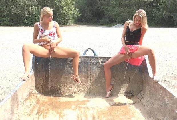 Merging Streams Of Two Girls 2023 [Clothed Pissing, Piss | FullHD] (MPEG-4/255 MB)
