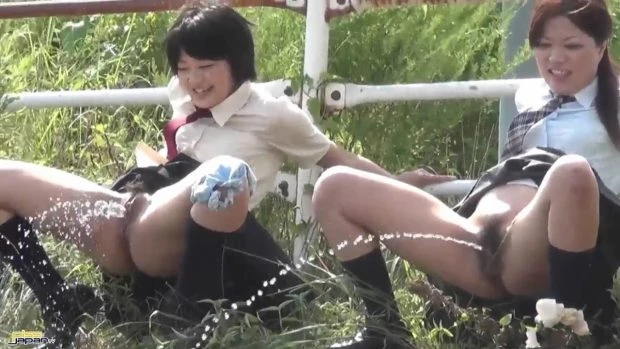 Schoolgirls Pissed 2023 [Urine Taste, Fetish | FullHD] (MPEG-4/311 MB)