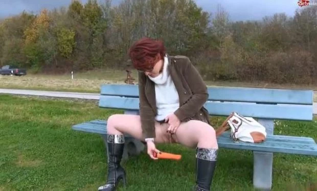 Popp-Sylvie – Squirt on the B13 2023 [Amateur, Hidden Cam | HD] (MPEG-4/44.1 MB)