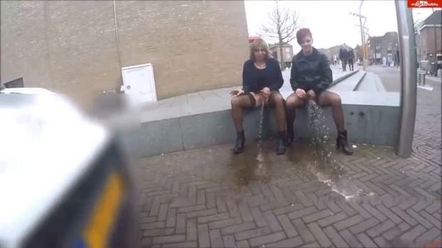 Double Trouble – That´s Public. 2024 [Golden Rain, Cfnm | HD] (MPEG-4/25.0 MB)