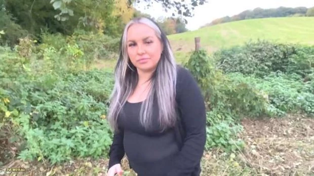 MiaXXX in Video - Golden Rain 2025 [Curvy, Licking | FullHD] (MPEG-4/104 MB)