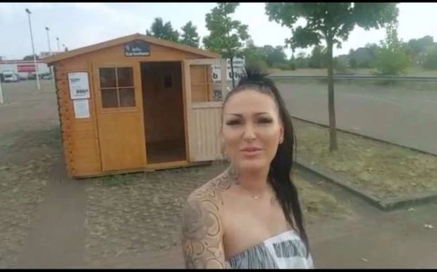 M1ra-Grey in Video - PUBLIC Piss in the middle of the hardware store. 2025 [Uniform, Puffy Nipples | FullHD] (MPEG-4/65.8 MB)