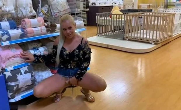 SteffiBlond in Video - Awful smelly puddle in the toy store – Brazen public urination 2025 [Amateurs, Lesbian Pissing | HD] (MPEG-4/37.9 MB)