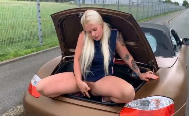 SteffiBlond in Video - Test drive escalates – Peed from the driver’s seat – Will this cause trouble? 2025 [Pussy Licking, Wet Toy | HD] (MPEG-4/45.2 MB)