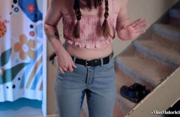 Miss Malorie Switch in Video - Step-Daddy Makes Me Pee Myself 2025 [Shaved Pussy, Spycam | FullHD] (MPEG-4/408 MB)