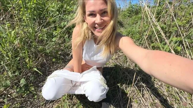 Claudia in Video - Lady In White 2026 [Рeeing, Peeing Lesbians | UltraHD/4K] (MPEG-4/451 MB)