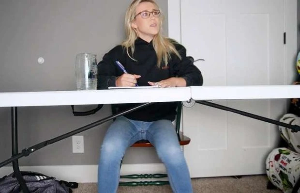 keeks 3005 in Video - Pee Desperation In Class 2026 [All Sex, Cumshots | FullHD] (MPEG-4/356 MB)