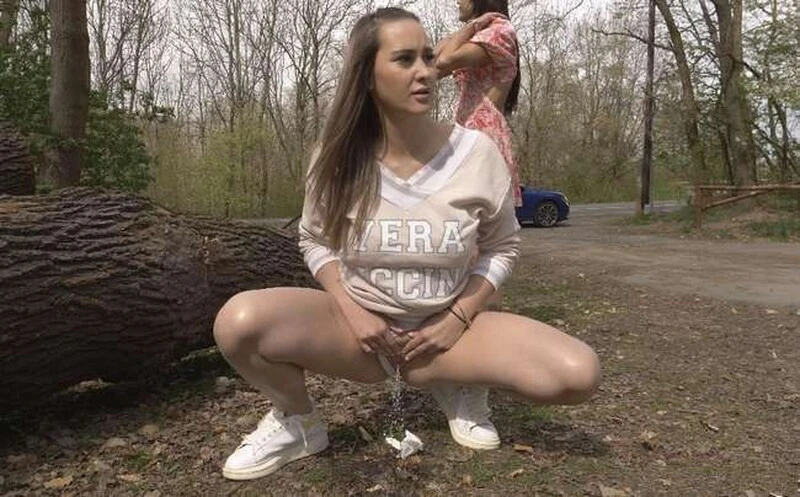 Cindy Shine, Naomi Bennet in Video - Pissing scene 2026 [Pussy Eating, Lesbian | UltraHD/4K] (MPEG-4/360 MB)