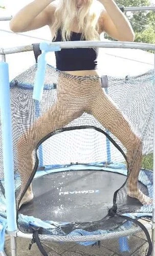 tiffstreatsxoxo in Video - Peeing while jumping on the Trampoline 2026 [Lesbian Wam, Pov | SD] (MPEG-4/93.2 MB)
