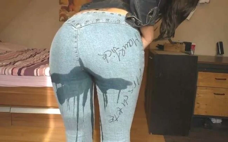 Red_Phoenix in Video - dirty Miss Jeans 2026 [Shit And Piss, Piss Drinking | HD] (MPEG-4/97.8 MB)