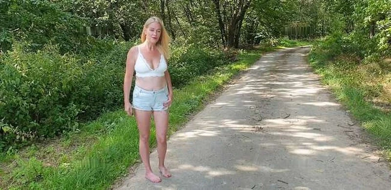 Mila_Sturm in Video - My first outdoor pee for you. 2026 [Pussy Play, Urin Drink | 2K] (MPEG-4/85.6 MB)