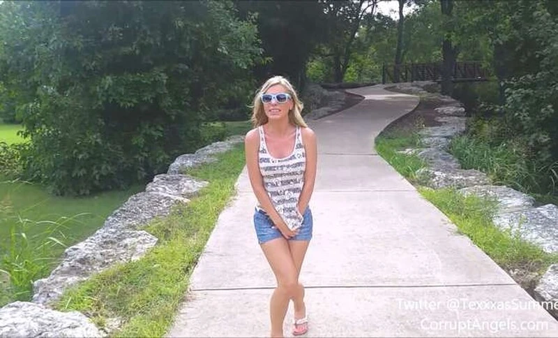 Texas Blonde in Video - Peeing at a public park 2026 [Wet Clothes, Wet Panties | FullHD] (MPEG-4/366 MB)