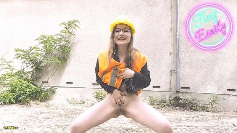 TinyEmily in Video - Construction Site Golden Shower – It’s Gotta Flow – Pee 2026 [Close Pink, Hard Urine | FullHD] (MPEG-4/135 MB)